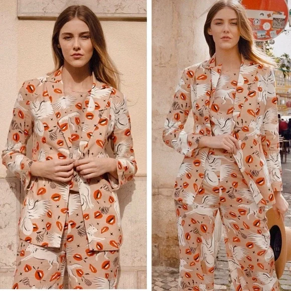 LAS SURENAS Wolf Kisses Lip Amore Print Single Button Linen Loose Fit Blazer - Picture 7 of 16